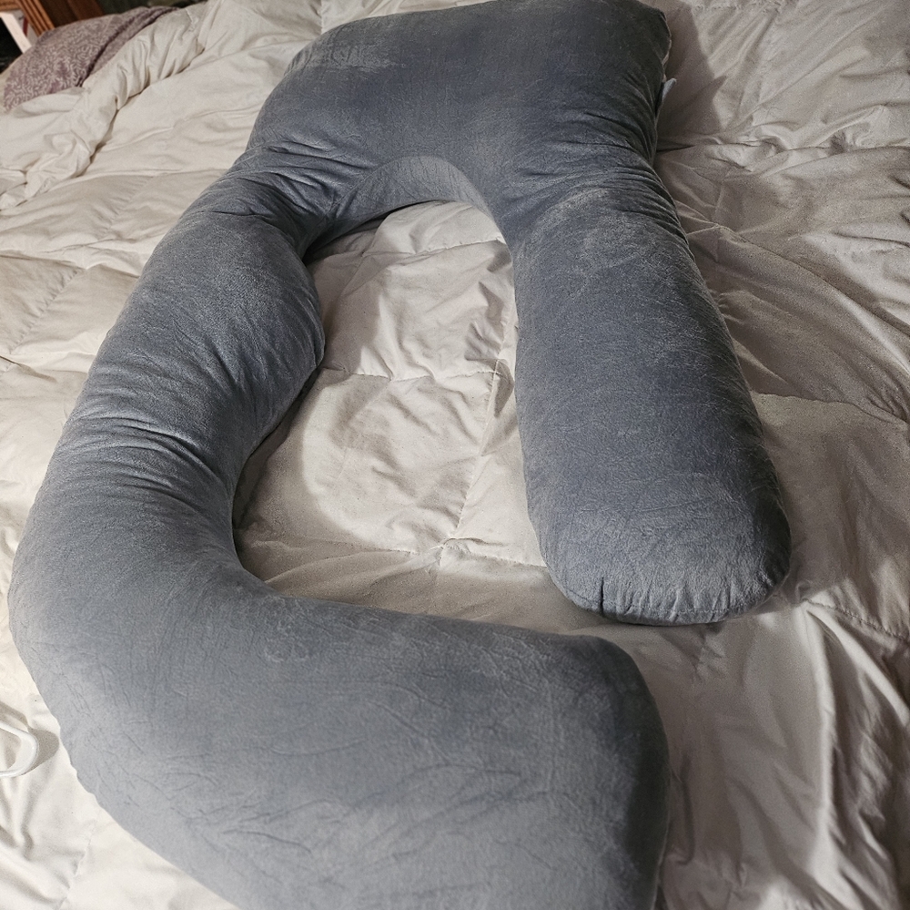 Gray Contoured Support Pillow for Bedding